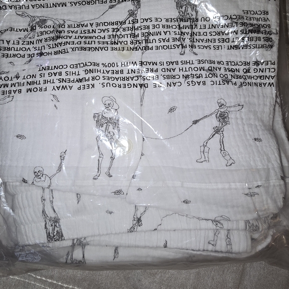 AE Aerie Halloween Skeleton Cotton Gauze Pajama Set Size MED - Picture 5 of 9